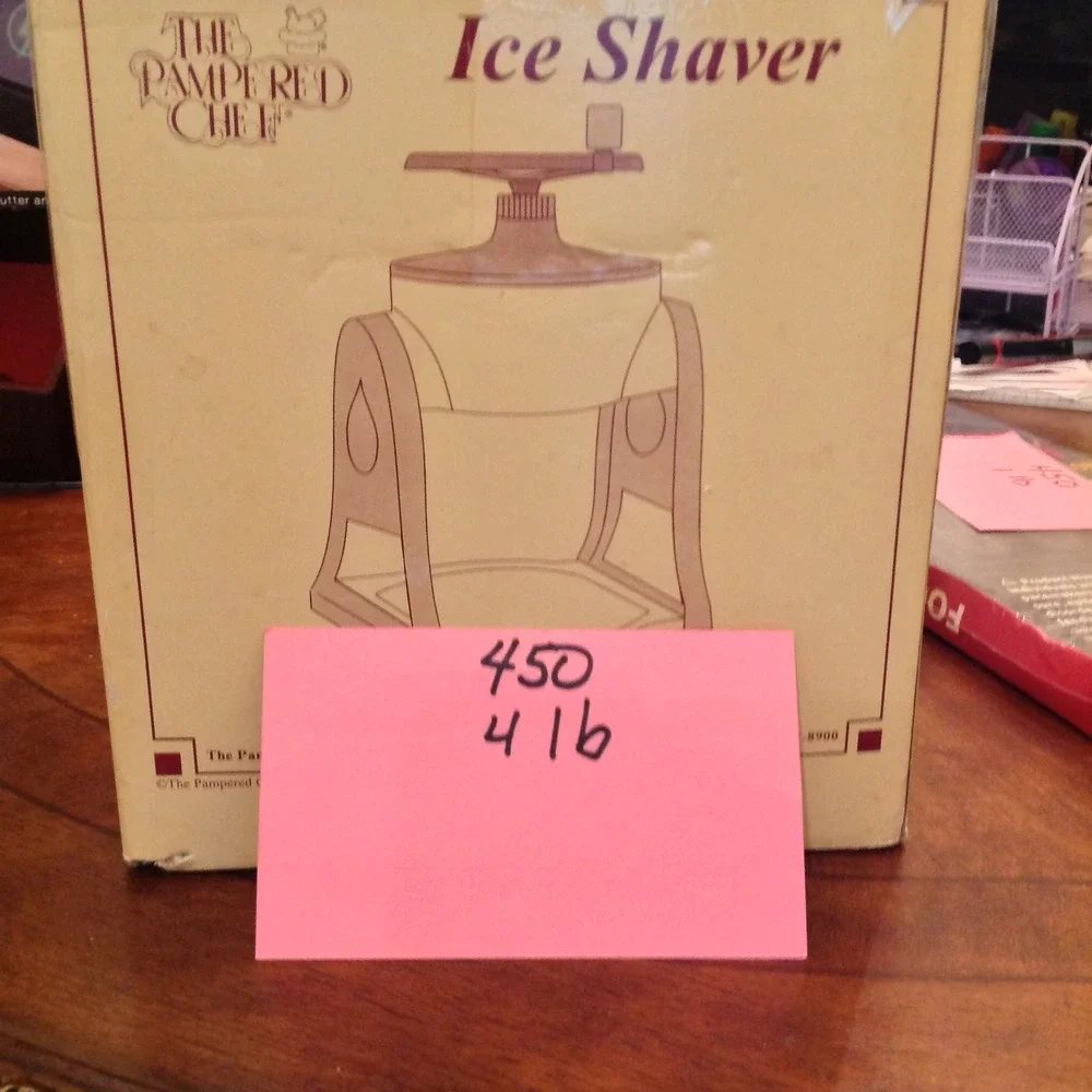 Pampered Chef Ice Shaver Manual Hand Crank White Blue Vintage 1995 Kitchen Tool